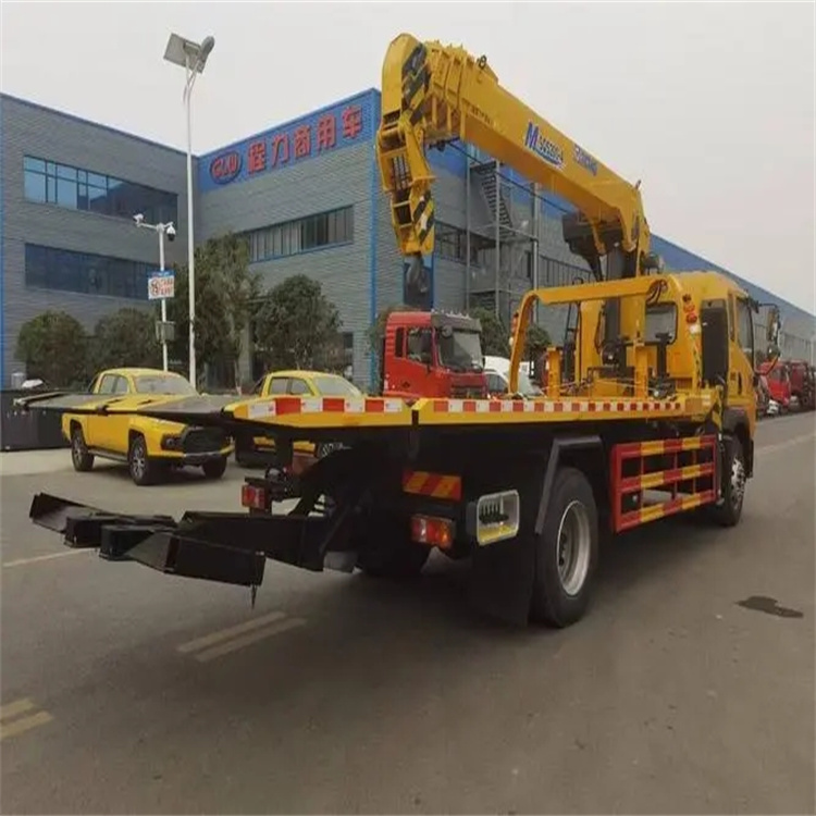 石城县附近小随车吊出租电话，轻松解决搬运烦恼