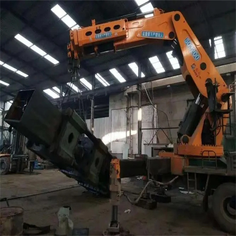 石城县130吨折臂吊车出租吊机租赁附近电话